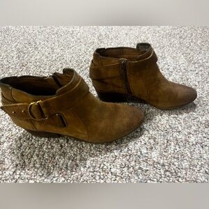Clarkes brown leather booties